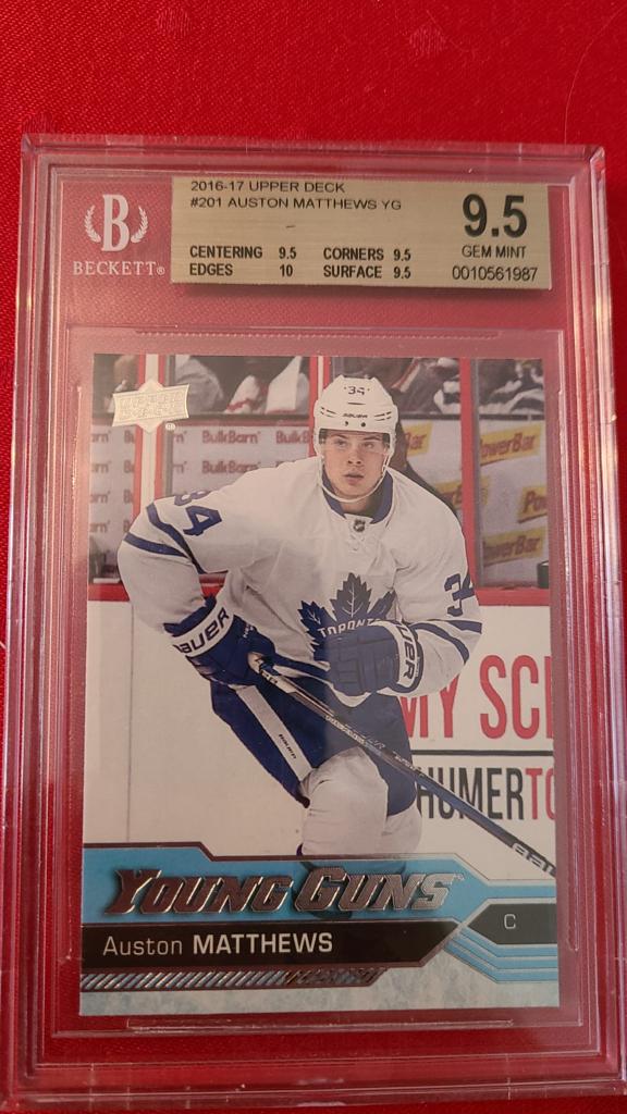 NDs OFFICIAL MYSTERY SLAB - ALL SPORTS - GRADED 9 MINIUMUM - ONLY ROOKIE CARDS